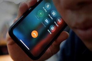 Liên tiếp các vụ mất tiền trong tài khoản sau khi nghe cuộc điện thoại mạo danh công an