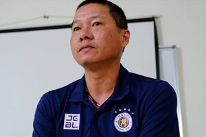 HLV Chu Đình Nghiêm quyết tâm đánh bại TP HCM ở vòng 14 V.League