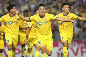 HLV SLNA nói gì sau trận hòa Hà Nội FC ở vòng 14 V.League?