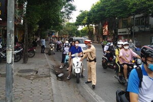 Xử lý và giáo dục nghiêm học sinh vi phạm luật giao thông