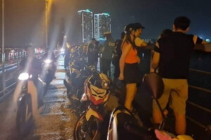 Thông tin mới nhất vụ đôi nam nữ nhảy cầu Long Biên trong đêm