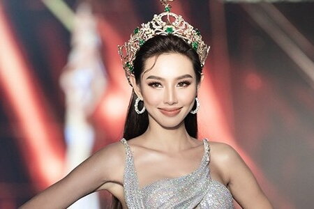 Hoa hậu Thùy Tiên bị 'réo tên' vụ đường dây bán dâm, công ty quản lý làm việc với luật sư
