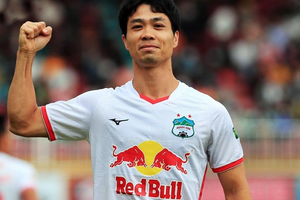 Công Phượng cân nhắc chuyển tới thi đấu cho 'đại gia' V.League