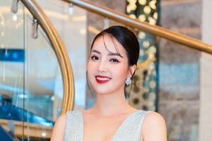 Bị đồn phẫu thuật thẩm mỹ, Á hậu Thụy Vân nói gì?