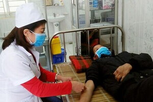 Bộ Y tế nêu nguyên nhân khiến 9.680 nhân viên y tế xin thôi, bỏ việc