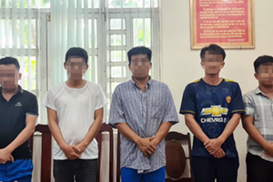 Bắt 2 đối tượng trong đường dây mua bán gần 200 người sang Campuchia