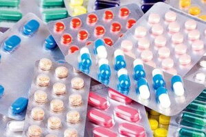 13 loại thuốc sản xuất từ nguồn nguyên liệu giả mạo bị thu hồi