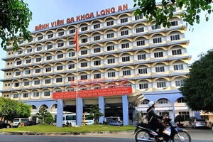 Truy tìm nhóm côn đồ truy sát người, đập phá thiết bị y tế tại Bệnh viện đa khoa Long An