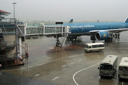 Cục Hàng không: Tạm dừng khai thác một số sân bay trong vùng siêu bão Noru đổ bộ
