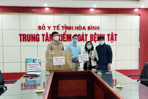 Kỷ luật cảnh cáo giám đốc và 1 cán bộ CDC Hòa Bình do liên quan Việt Á