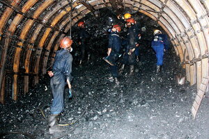 Nghi đụng phải mìn câm, 2 công nhân tử vong trong hầm lò khai thác than