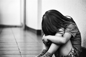 Hốt hoảng bé gái 11 tuổi mang thai, công an vào cuộc điều tra