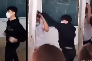 TP HCM: Nam sinh đánh bạn tới tấp, quận yêu cầu nhà trường báo cáo