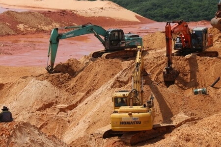 Tìm thấy thi thể thứ 2 trong vụ sập mỏ khai thác titan ở Bình Thuận