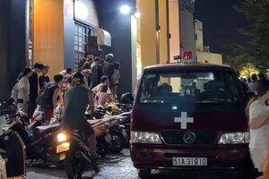 Nữ sinh lớp 8 rơi từ tầng 16 chung cư xuống đất tử vong