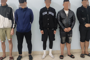 Bắt nhóm đối tượng trộm điện thoại trong siêu thị điện máy tại Đà Nẵng