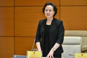 Bộ trưởng Bộ Nội vụ: Lương cơ sở tăng lên 1,8 triệu đồng/tháng sẽ tạo động lực mới, giảm công chức, viên chức nghỉ việc