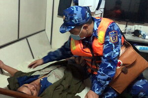 Tìm kiếm 3 ngư dân mất tích sau vụ va chạm với tàu hàng ở biển Hà Tĩnh