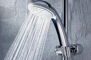 Sau vụ bé trai tử vong trong nhà tắm vì rò điện, sử dụng bình nóng lạnh thế nào cho an toàn?