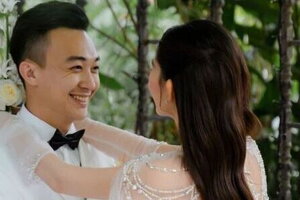 Choáng ngợp trước tiệc cưới như cổ tích của Hoa hậu Ngân Anh và chồng biên tập viên 