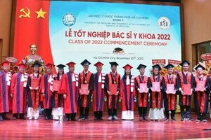 372 bác sĩ y khoa đầu tiên tốt nghiệp theo chương trình mới dựa trên chuẩn năng lực 
