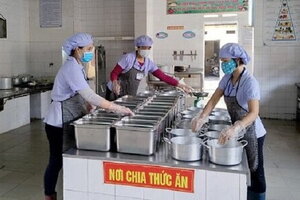 Bộ GD&ĐT yêu cầu kiểm soát chặt nguồn gốc thực phẩm và các khâu của bếp ăn bán trú