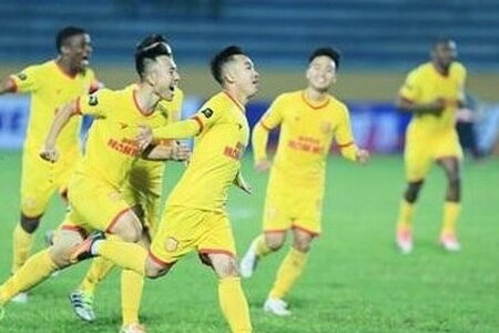 CLB Nam Định tập trung sớm chuẩn bị cho V.League