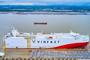 Sau tin VinFast IPO, cổ phiếu Vingroup tăng trần