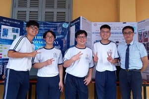 Thầy giáo 9X đốt cháy đam mê khoa học qua giáo dục STEM