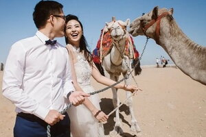 Hoa hậu Ngọc Hân tung ảnh cưới với chồng chụp từ 5 năm trước tại Ai Cập