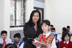 Cô giáo Ngữ văn nhiệt tâm thắp ngọn lửa nhân ái