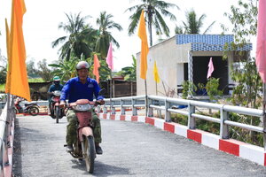 VWS hỗ trợ xây cầu giao thông nông thôn ở Long An trước thềm năm mới