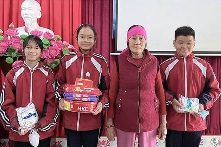 Tuyên dương 3 học sinh THCS ở Quảng Ninh cứu cụ bà bị đuối nước