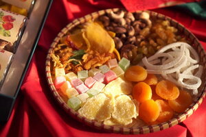 6 loại thực phẩm người bị tăng huyết áp nên tránh trong dịp Tết