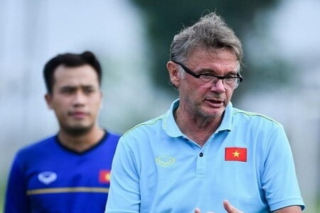 HLV Troussier nhận lương ‘khủng’ khi dẫn dắt tuyển Việt Nam?