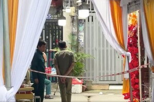 Hai người đàn ông rơi lầu tử vong trong bữa tiệc đính hôn ở TP.HCM