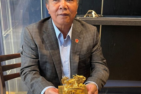 Đại gia Bắc Ninh chi 6,1 triệu euro mua ấn vàng Hoàng đế chi bảo