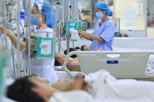 Số ca mắc Covid-19 mới giảm một nửa so với ngày trước đó