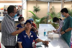 Nguyên nhân gây sốt của một số học sinh ở 2 trường THCS tại TP.HCM