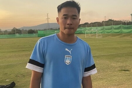 Tài năng trẻ Hoàng Anh Gia Lai ghi bàn tại Hàn Quốc