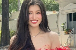 Á hậu Phương Nhi lần đầu tiết lộ điểm thi Đại học khiến dân mạng trầm trồ