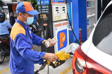 Giá xăng dầu đồng loạt giảm mạnh vào chiều nay
