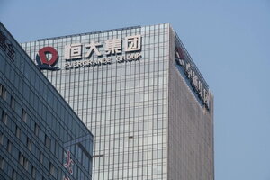Tập đoàn bất động sản Evergrande công bố điều khoản tái cơ cấu nợ