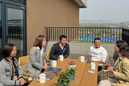 Tỷ phú Jack Ma về Hàng Châu