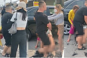 Đã xác định được nhóm người cắt tóc, lột đồ cô gái ngay giữa phố ở Bình Dương