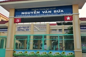 Yêu cầu giáo viên huy động học sinh đi tham quan, hiệu trưởng nói gì?