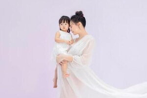 Bà xã Cường Đôla thông báo mang thai con thứ 2