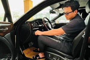 Sau ồn ào tại Tây Ban Nha, Hồng Đăng lần đầu nhắc tới chuyện hoạt động nghệ thuật