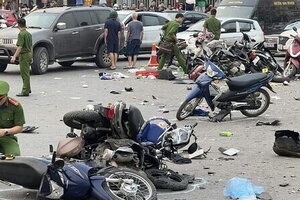 Sức khỏe của các nạn nhân trong vụ tai nạn liên hoàn ở Hà Nội hiện ra sao?