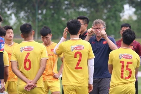 HLV Troussier triệu tập 31 cầu thủ U22 Việt Nam cho SEA Games 32, gồm những ai?